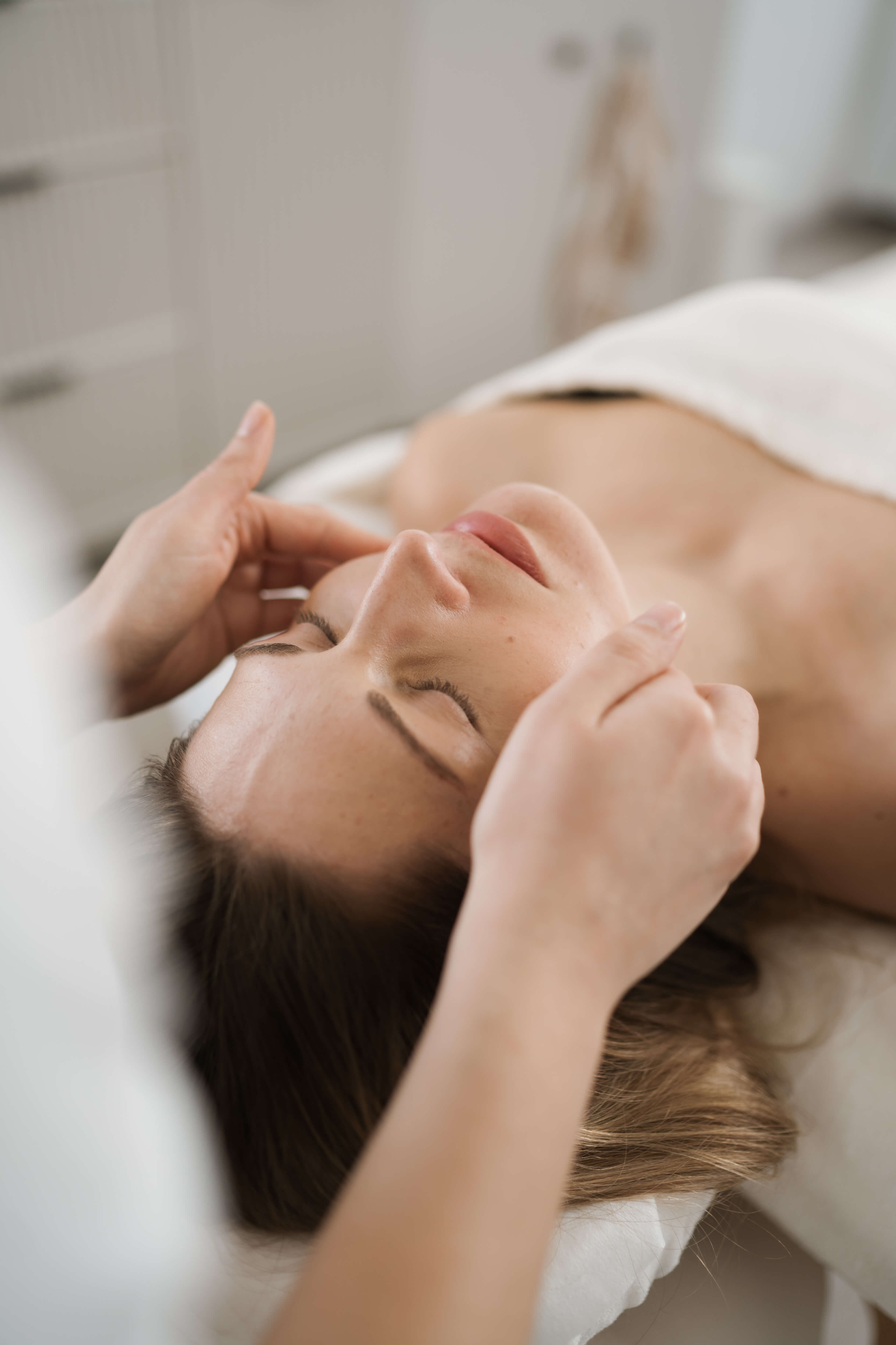 Masáž hlavy a tváre